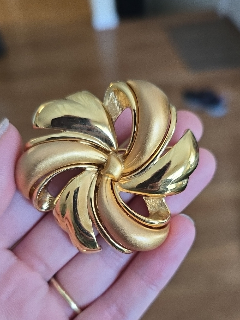 VTG Stamped Monet Gold-tone Brooch